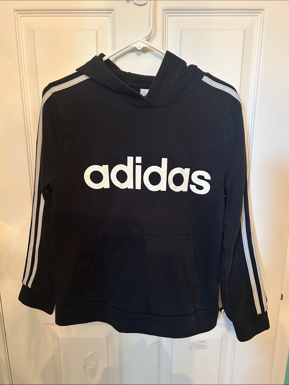 Kids hoodie black and White like new